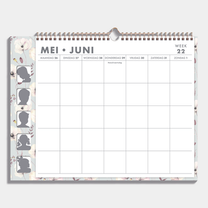 Familieplanner 2025-2026 A3 met klaprozen print voor 5 personen – binnenwerk met weekoverzicht.