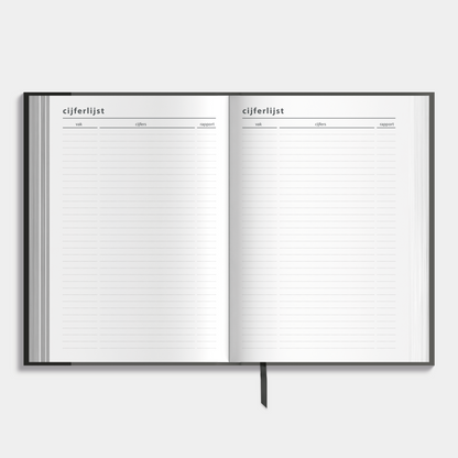 A5 schoolagenda 2025-2026 met grijze, harde cover – binnenwerk met ruimte voor cijferlijsten.