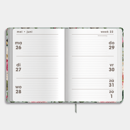 A6 agenda 2025-2026 met brocante bloemenprint – binnenwerk met weekoverzicht.